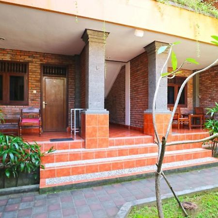Kedin'S Inn Denpasar  Luaran gambar