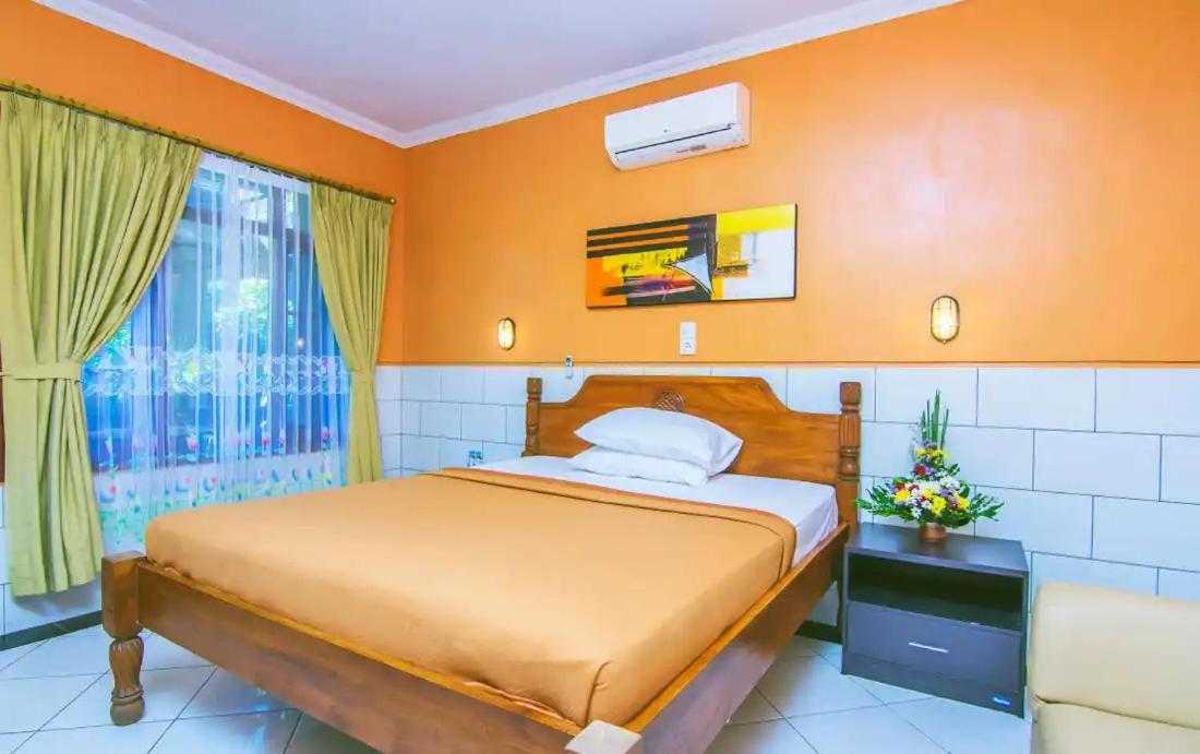 Kedin'S Inn Denpasar  Luaran gambar