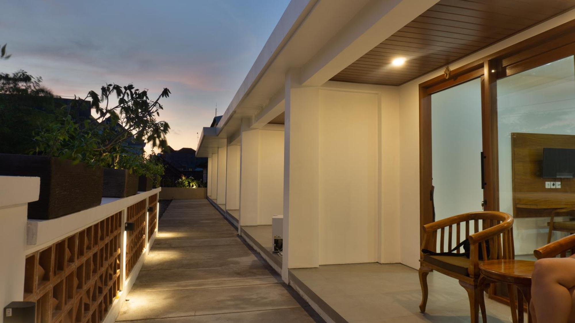 Kedin'S Inn Denpasar  Luaran gambar